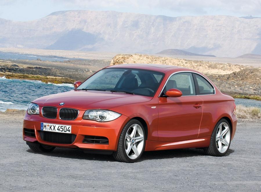  BMW 1-Series Coupe 2011 года  (фото 69 из 77)